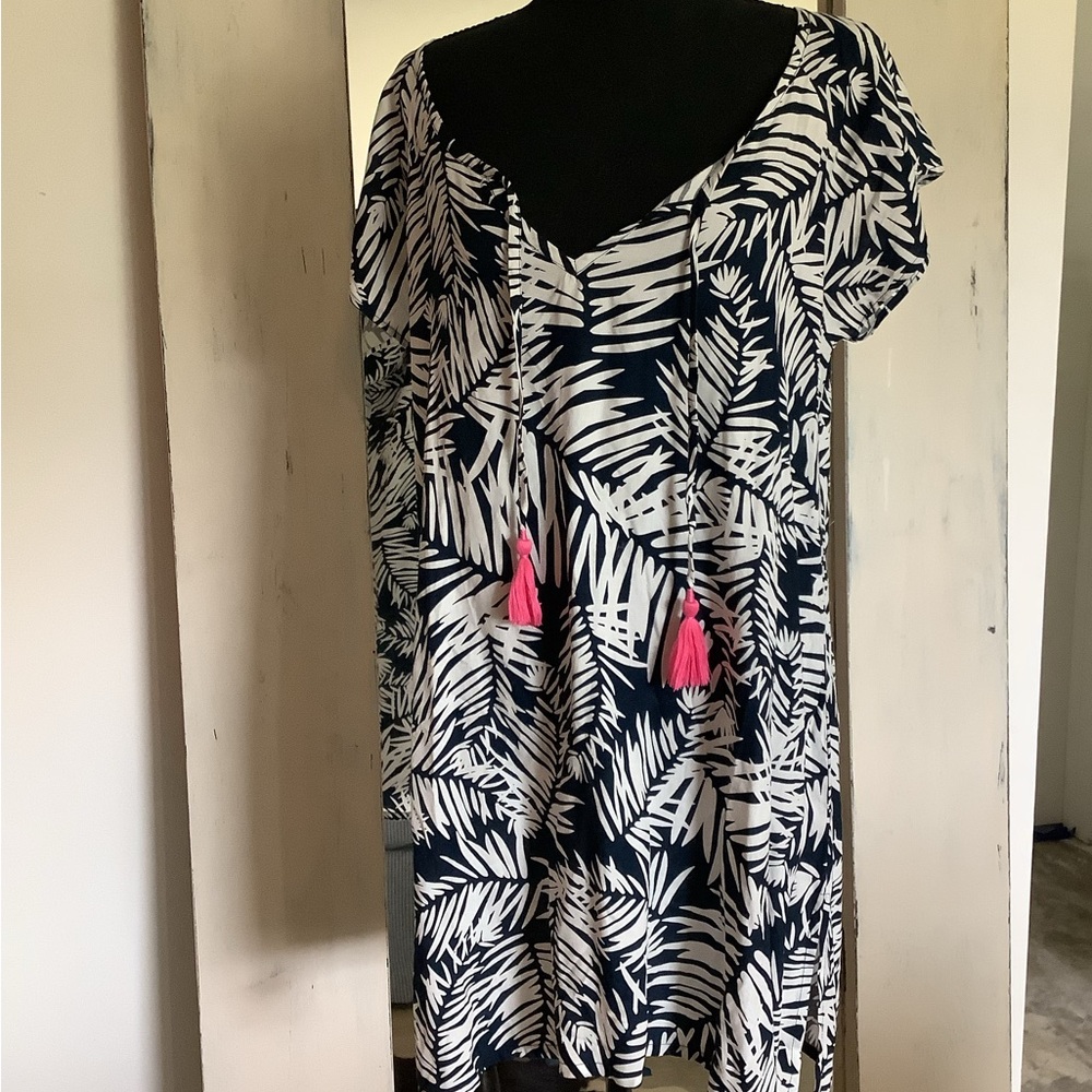 Escapada Navy and White Tropical Dress